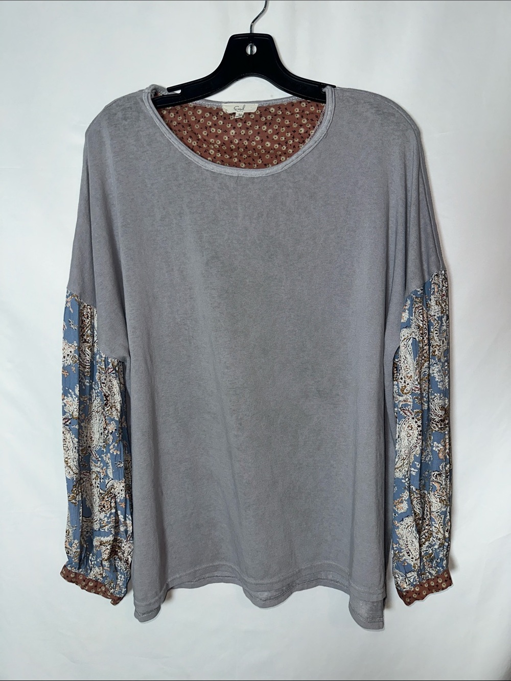easel Gray Pullover with Blue Floral Balloon Sleeves